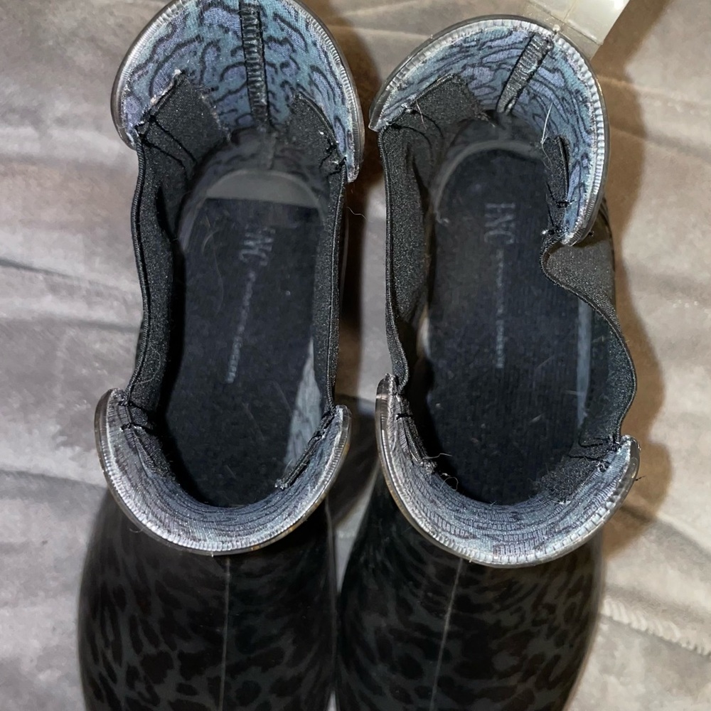 Leopard Print Chelsea Rain Boots - Picture 3 of 3